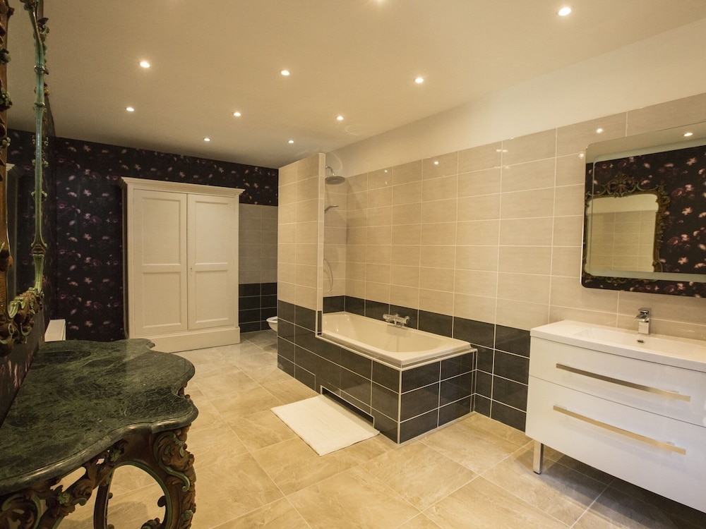 Superior Double Room, Ensuite, Garden View - Photo 4