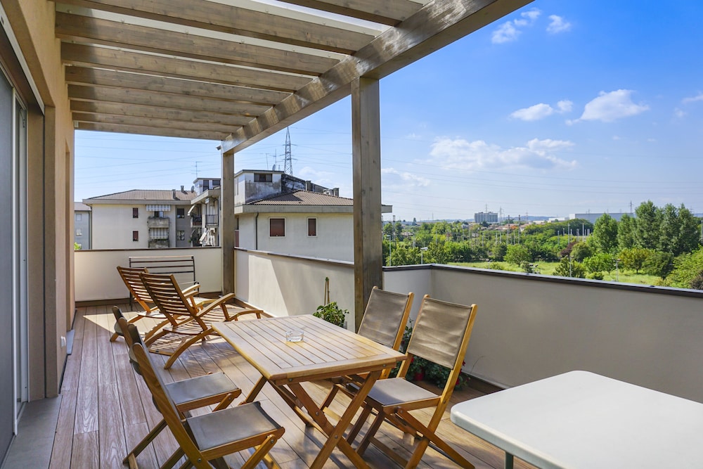 Deluxe Apartment, Ensuite, Mountain View