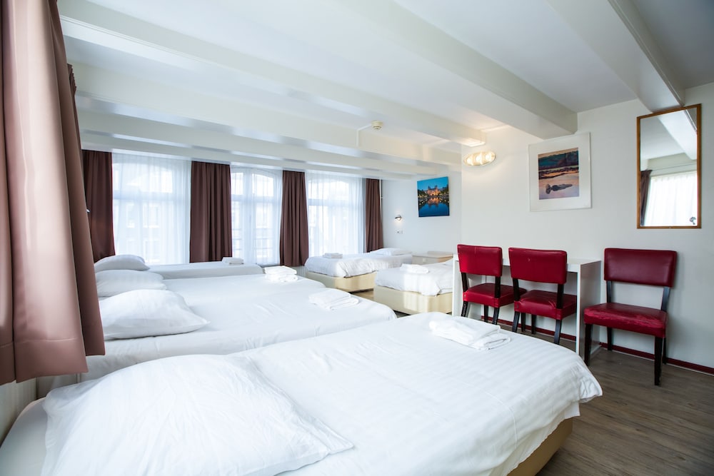 Family Room (6 persons) photo 2