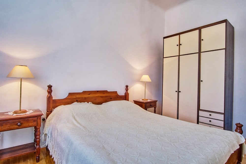Apartment (Old Sailor's House - 70m from sea - A)
