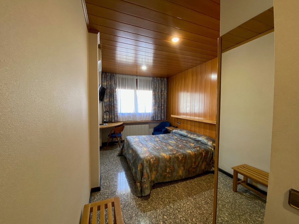 Superior Double or Twin Room - Photo 1