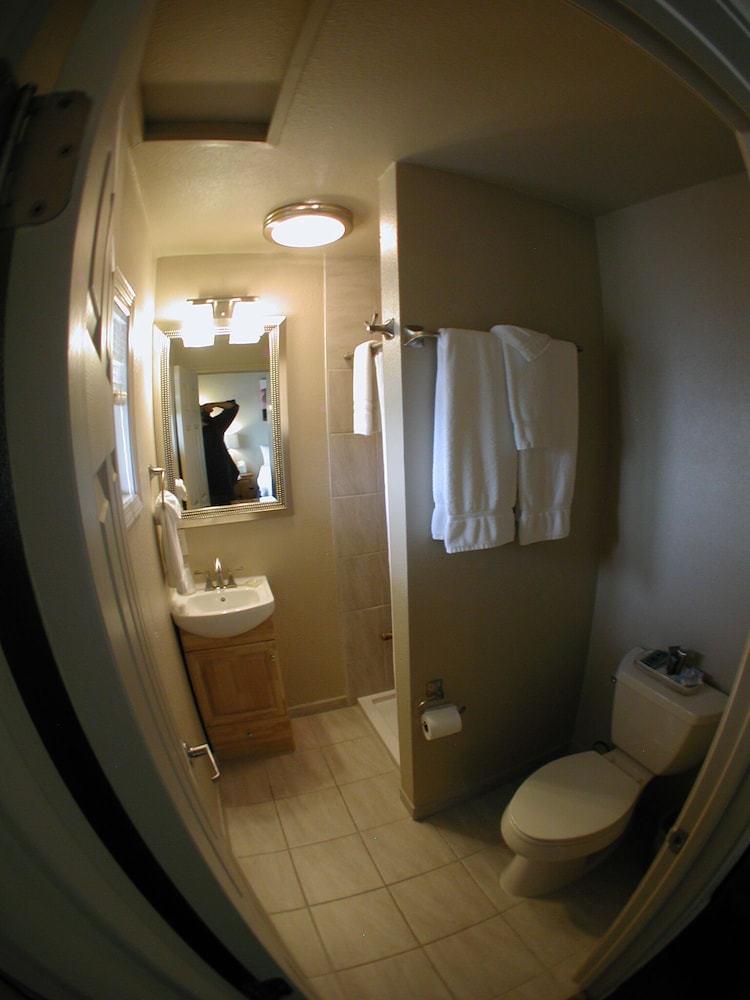 Standard Room photo 3