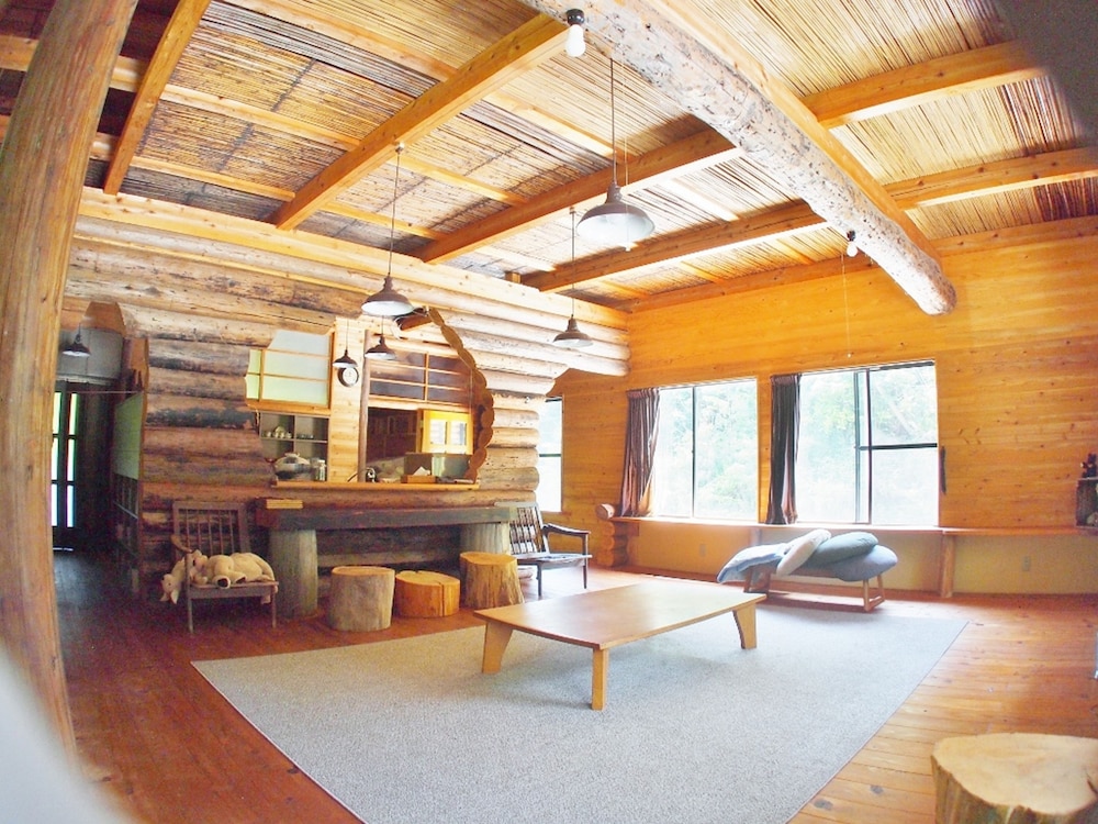 Log House Style Room photo 1