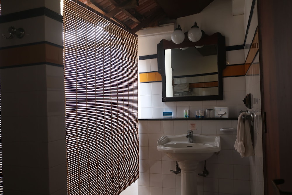 Heritage home - Photo 7
