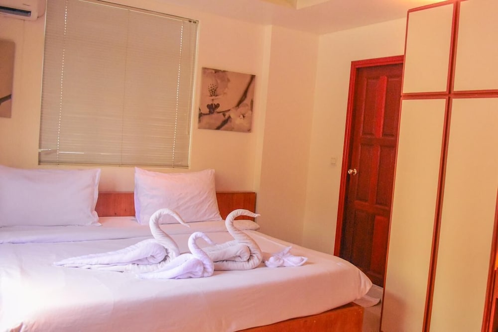 Deluxe Double Room, Courtyard View photo 2