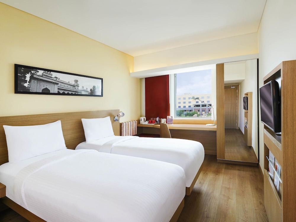 Superior Room, 2 Twin Beds photo 2