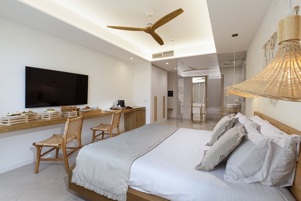 Classic Double Room, Patio, Garden View - Photo 6
