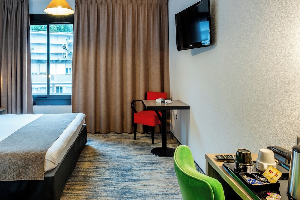 Standard Double Room - Photo 4