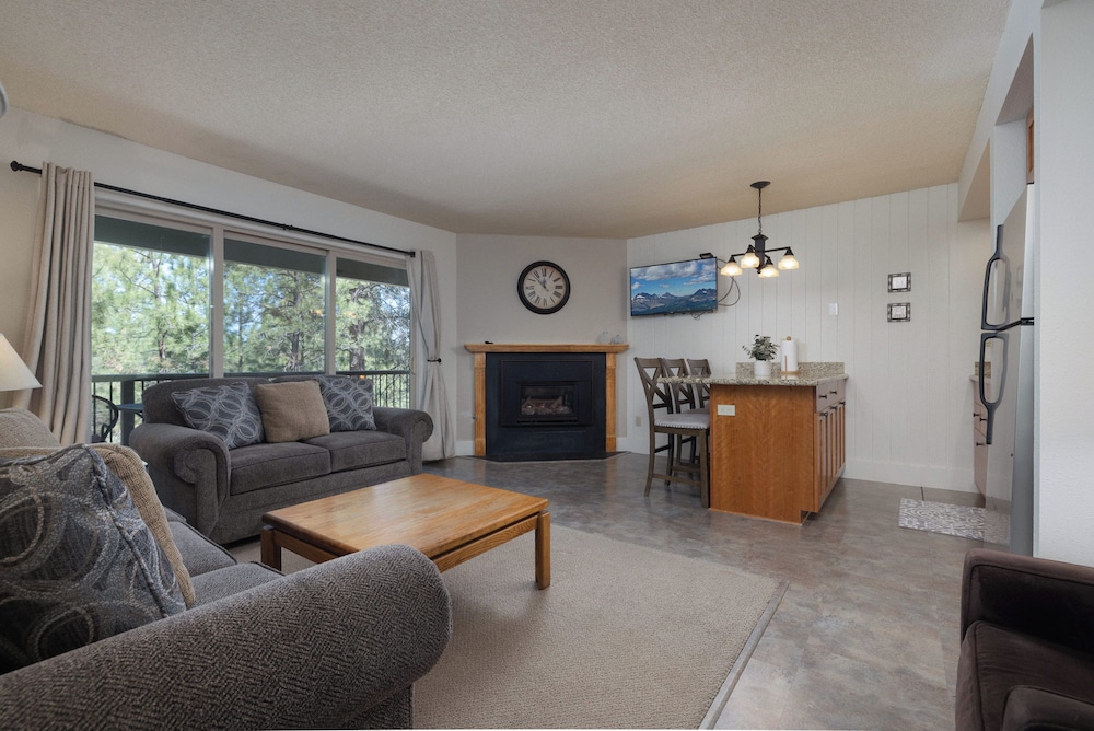 Condo, 1 King Bed with Sofa bed, Fireplace, Garden View (Ponderosa Vista) photo 3