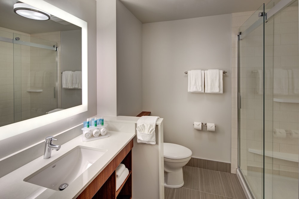 Suite, Multiple Beds photo 3