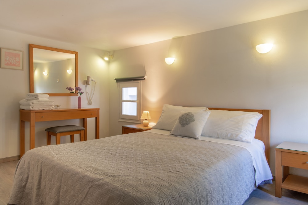 Junior Loft, 1 Queen Bed with Sofa bed, Smoking, photo 6
