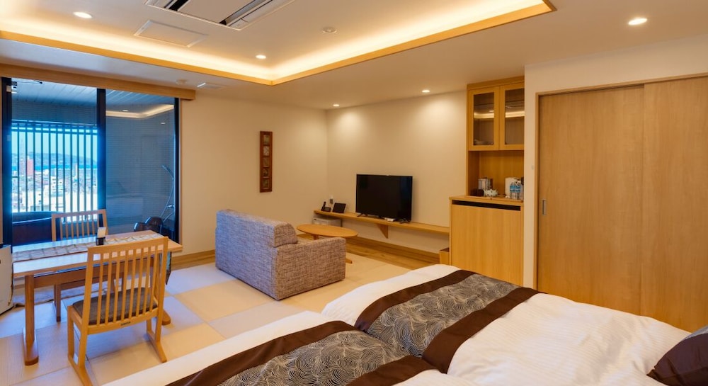 SHIKON, Japanese Western Style Twin Room with Open-air bath, Non Smoking photo 1
