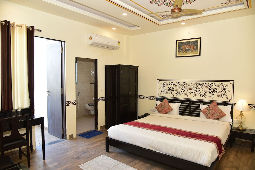 Deluxe Room - Photo 7