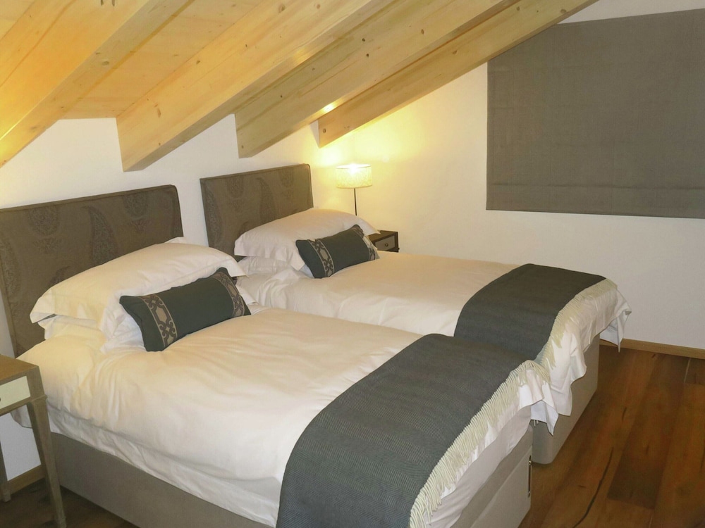 House photo 2