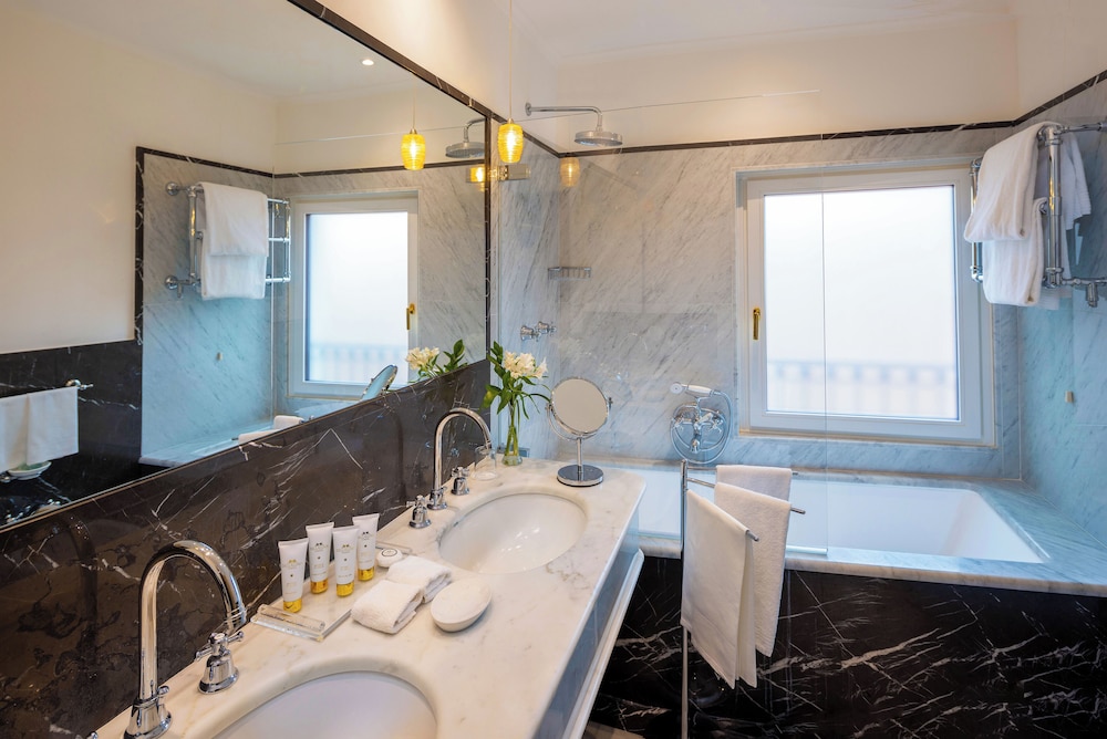 Available room