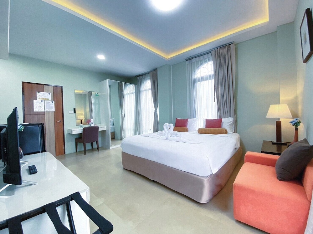 Deluxe Double Room - Photo 1