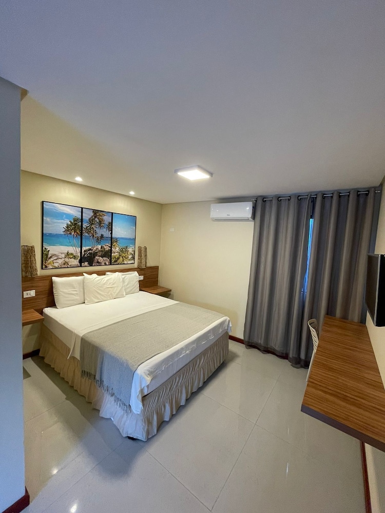 Comfort Room, 1 Queen Bed, Non Smoking, Ground Floor photo 1