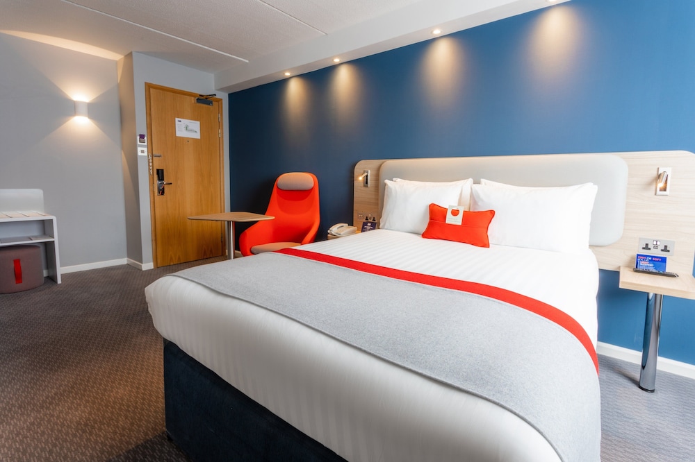 Standard Room (with Free Hot Breakfast) - Photo 13