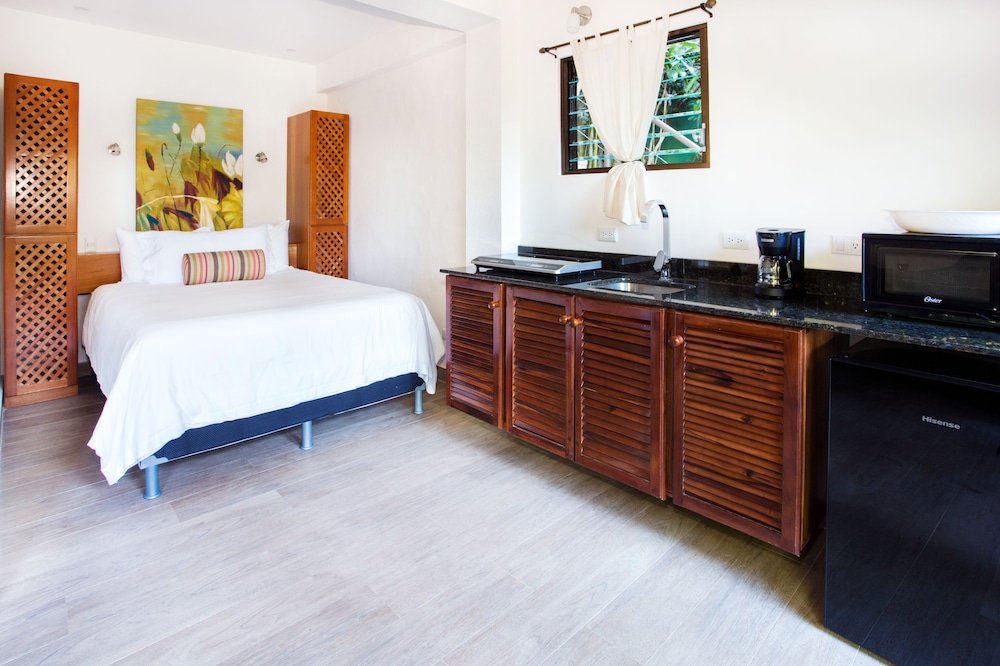 Doppelzimmer mit Dschungelblick und Balkon