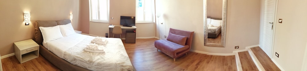 Deluxe Triple Room photo 2