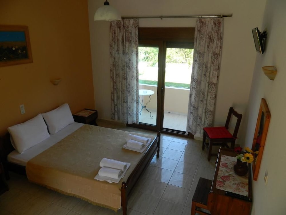 Studio, Garden View, Ground Floor