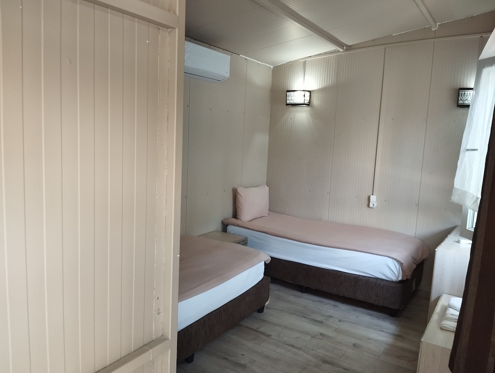 Economy Single Room photo 2