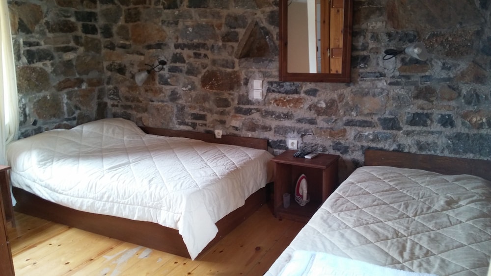 Traditional Villa, 1 Bedroom, Kitchen, Mountainside photo 1