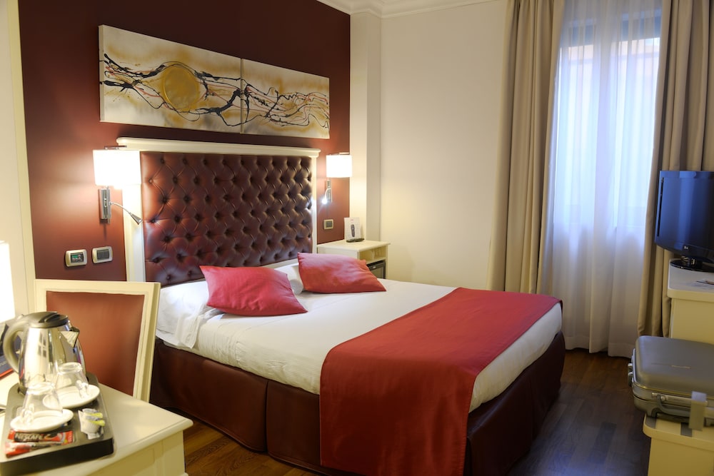 Economy Double or Twin Room, Ground Floor (Small) photo 3