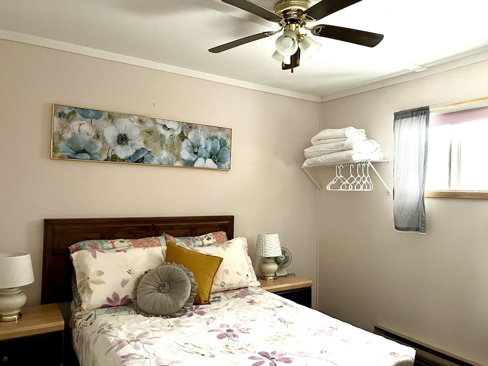 Basic Cottage photo 1