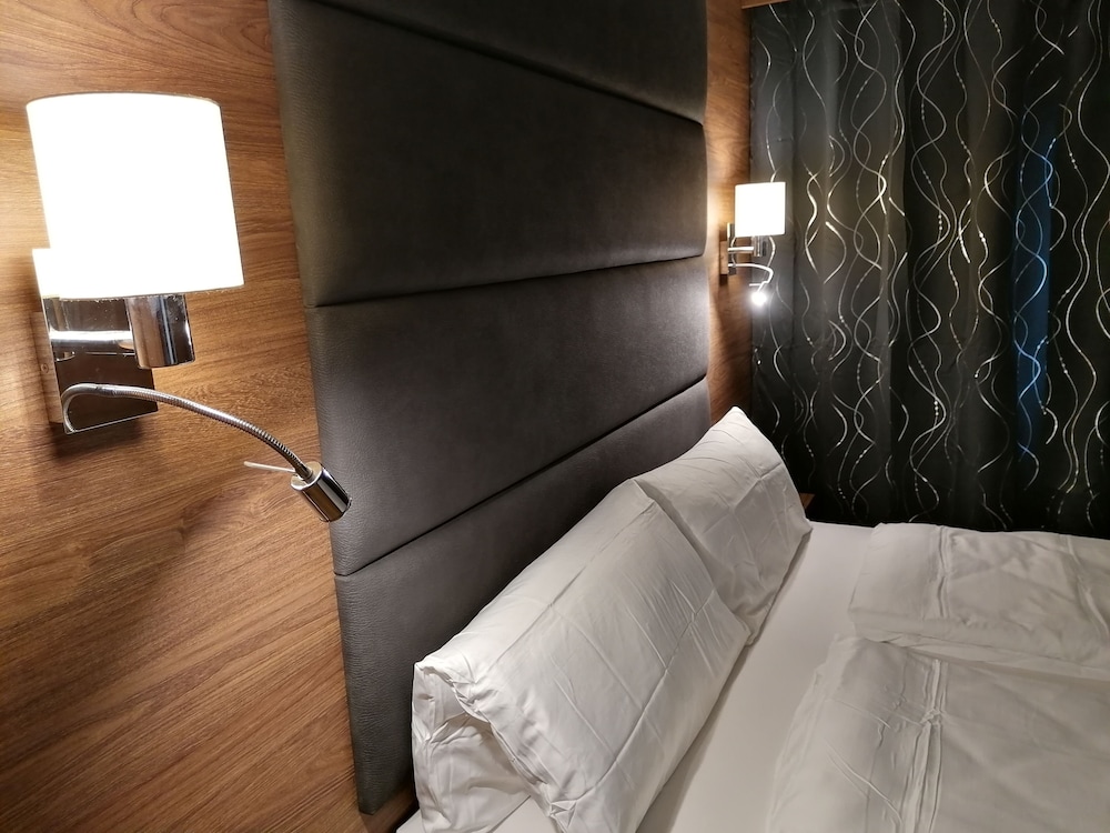 Luxury Apartment (Top 33) photo 2