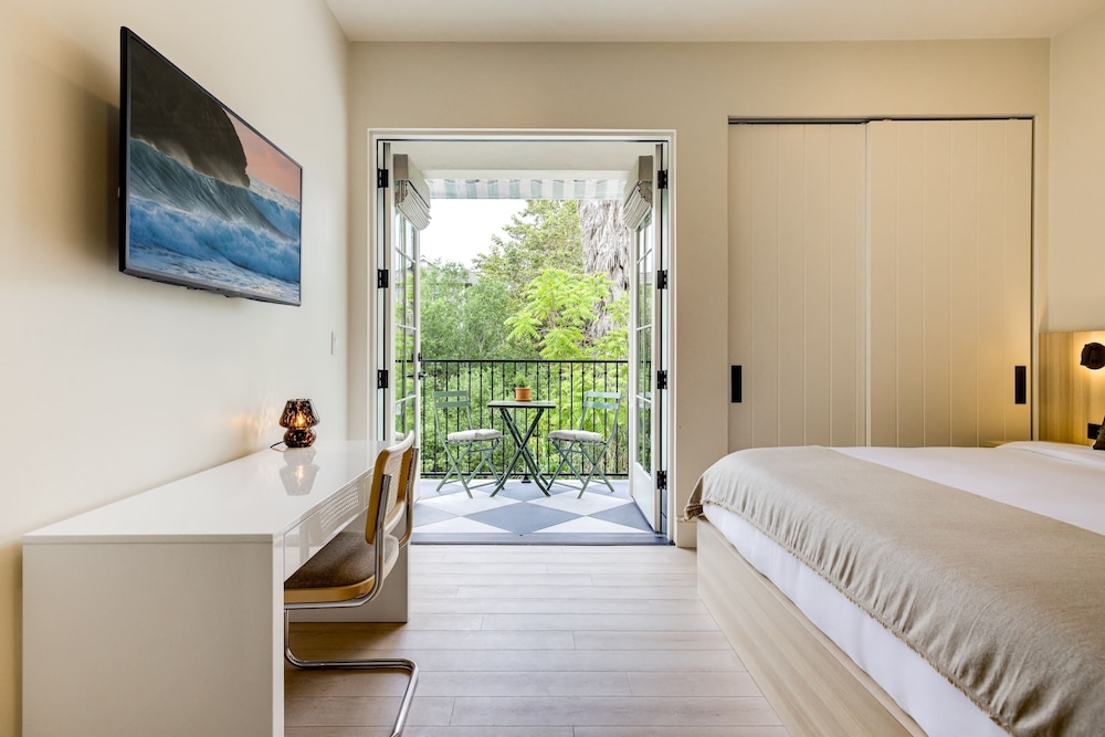 Premier Apartment, 2 Bedrooms, City View photo 1