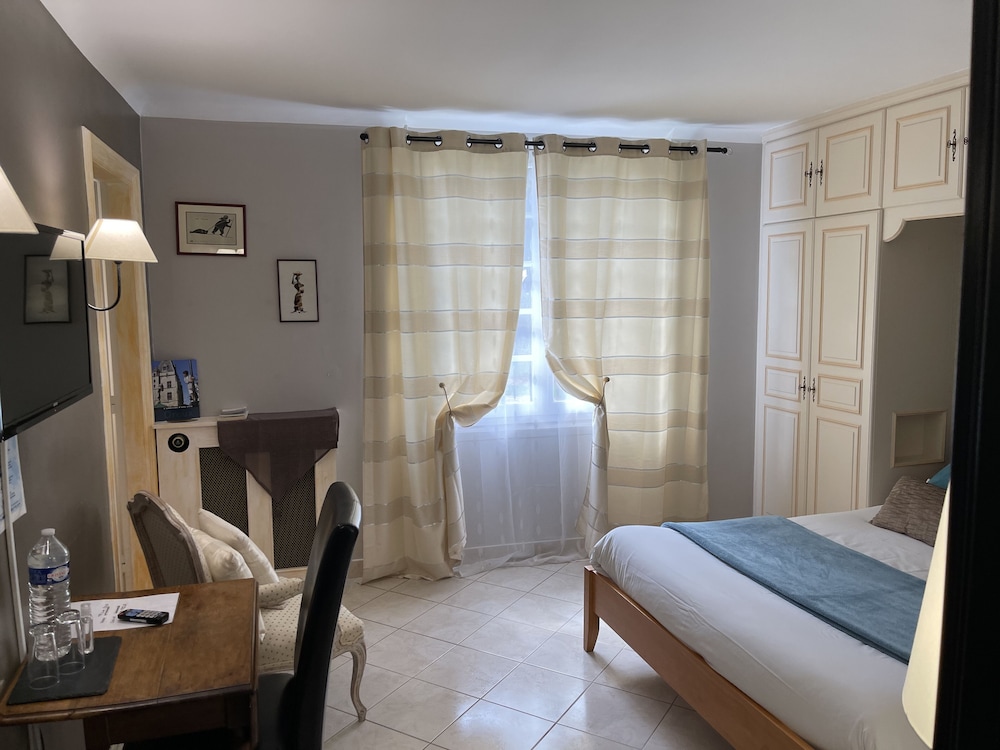 Superior Double Room, Ensuite, Garden View photo 3