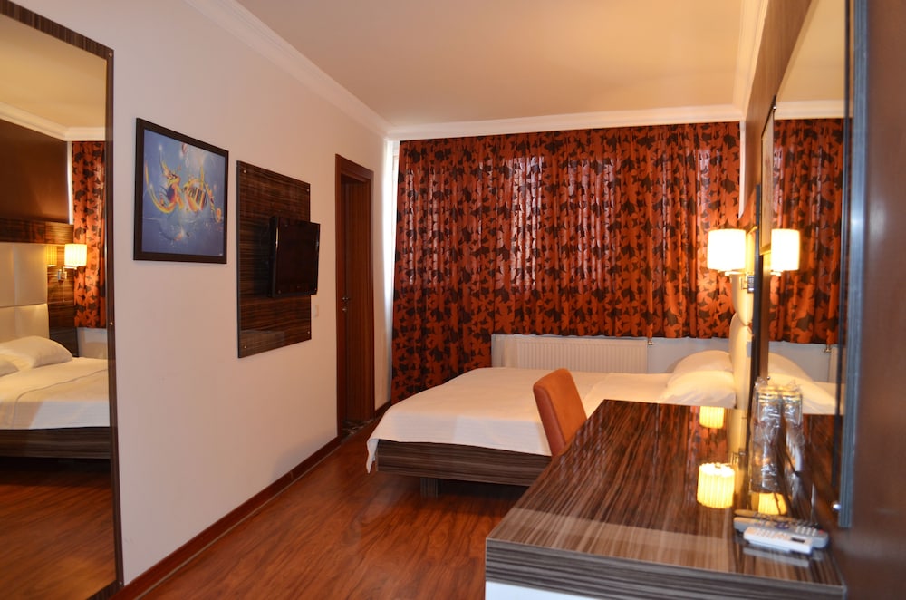 Triple Room photo 2