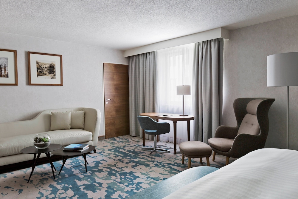 Junior Suite, 1 King Bed photo 1