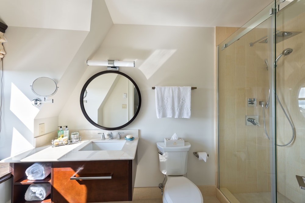 Junior Suite, 1 Queen Bed photo 2