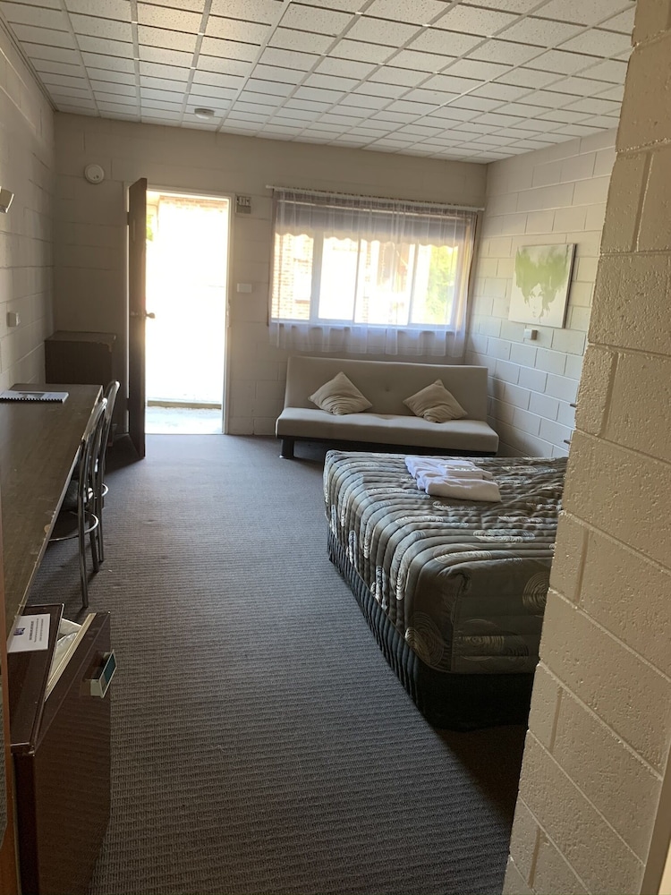 Basic Double Room (Standard Double Room) photo 1