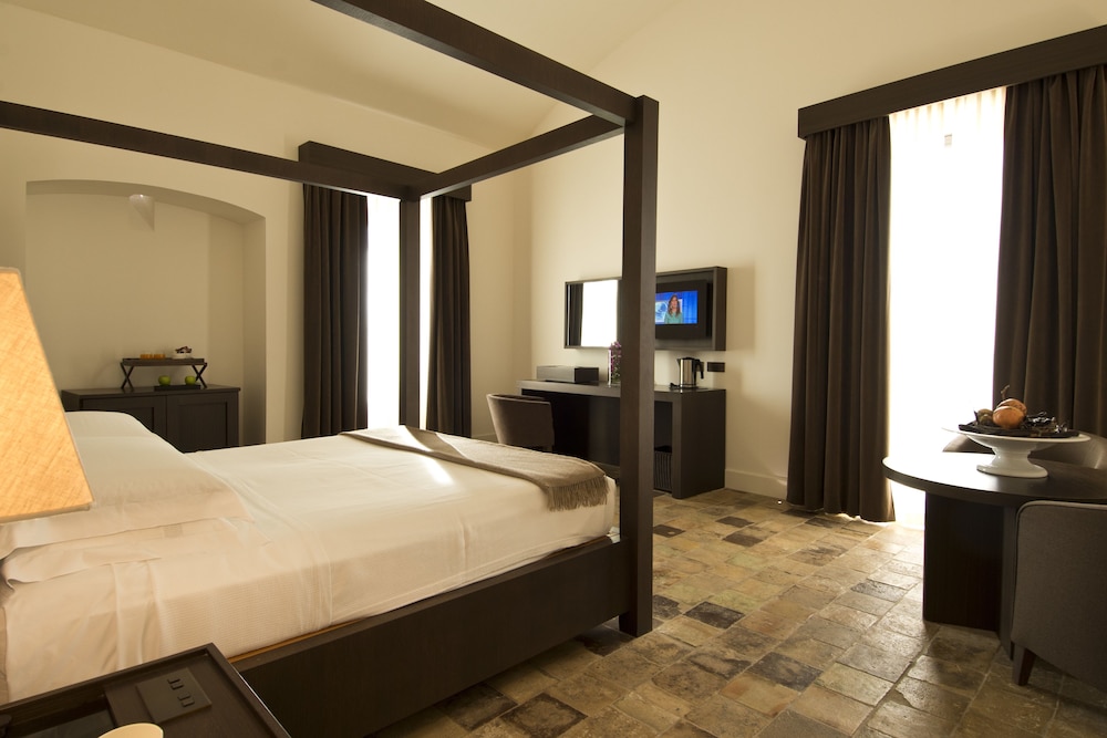 Exclusive Double or Twin Room - Photo 3