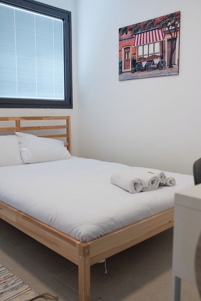 Apartment, 2 Bedrooms, Balcony photo 1
