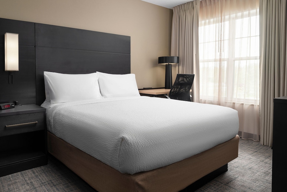 Two Bedroom Suite - Photo 4