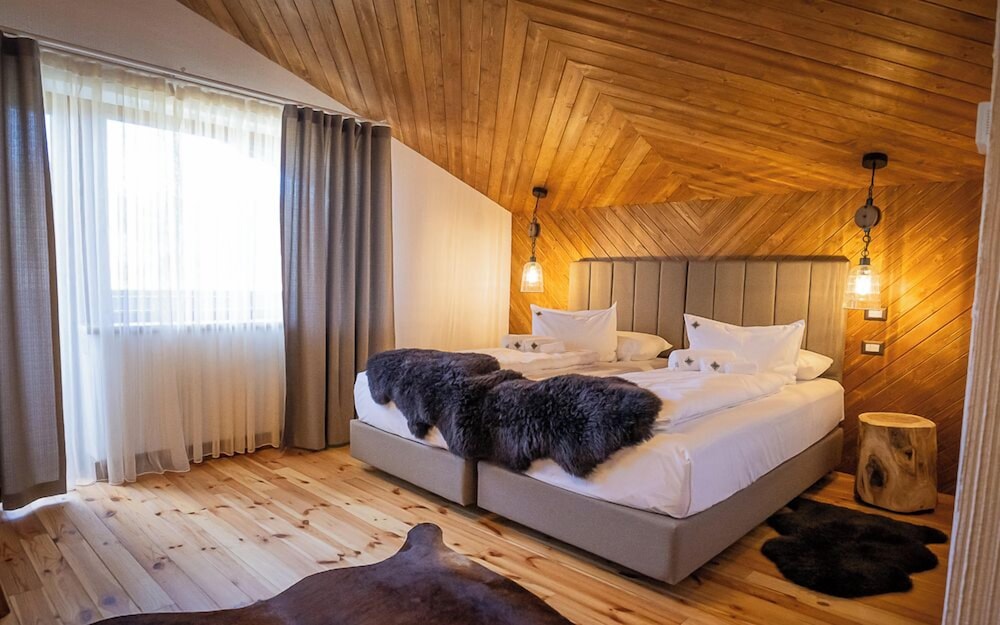 Standard Double or Twin Room, Balcony, Mountain View