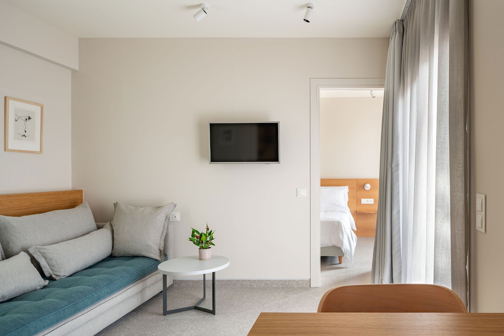 One Bedroom Apartment E photo 3