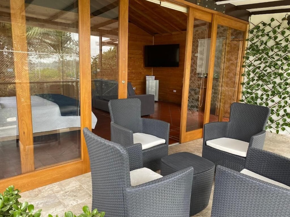 Superior Chalet, Hot Tub, Garden View