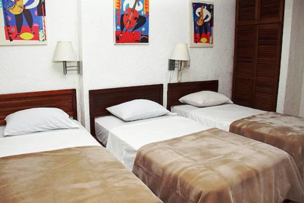 Classic Triple Room (Studio) photo 2
