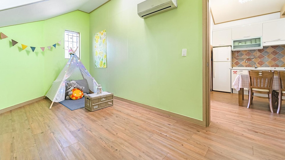 Basic Room, 1 Bedroom (Jijoonghae) photo 3