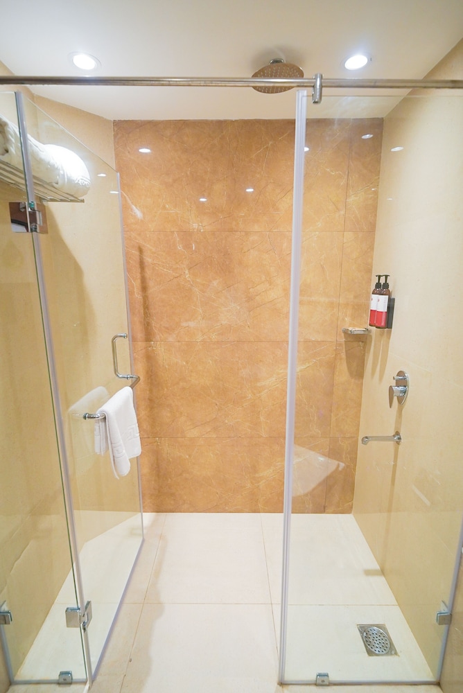 Premium Room - Photo 8