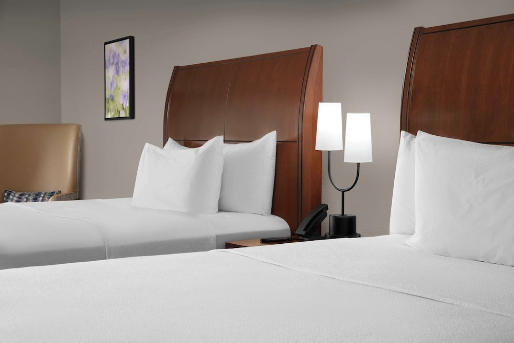 Room, 2 Queen Beds - Photo 3