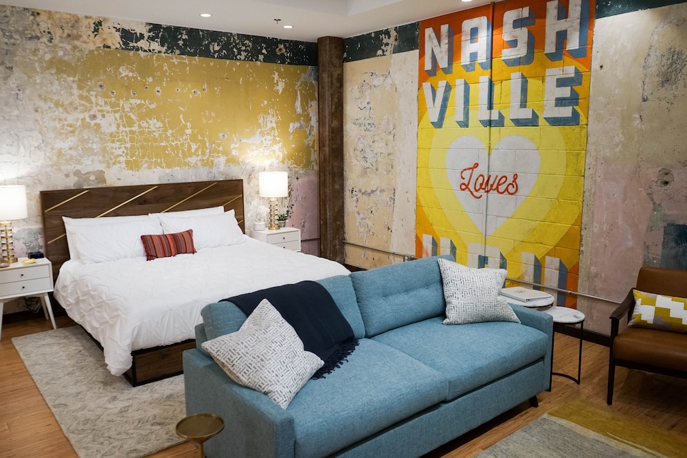 Loft 203
