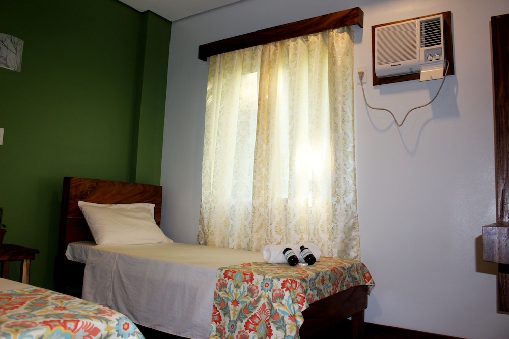 Standard Twin Room, 2 Twin Beds photo 2