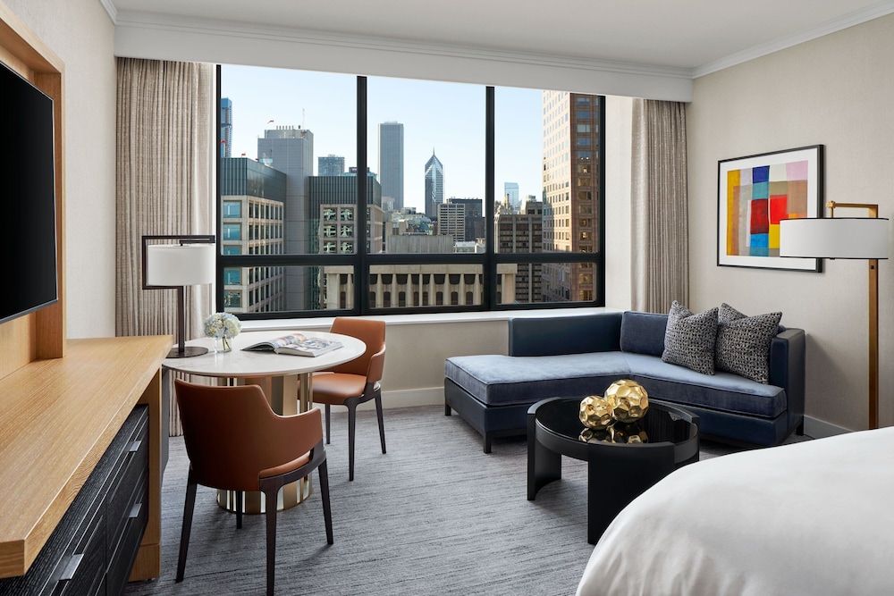 Club Room, 2 Double Beds, City View - Photo 2