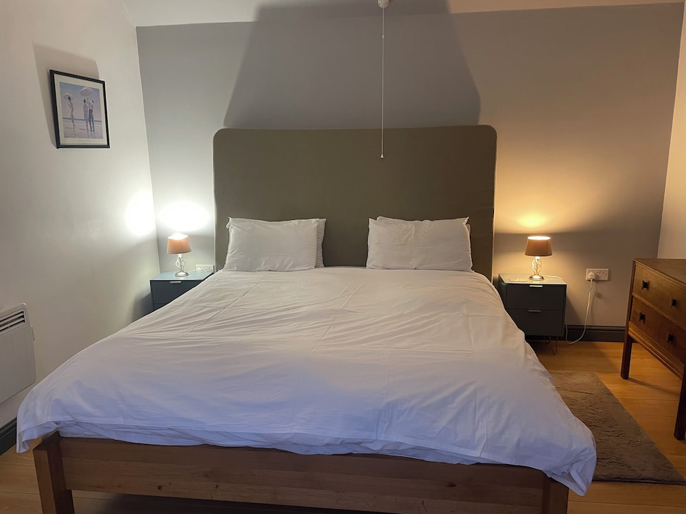 The Dairy Cottage, (Upto Five People) photo 3